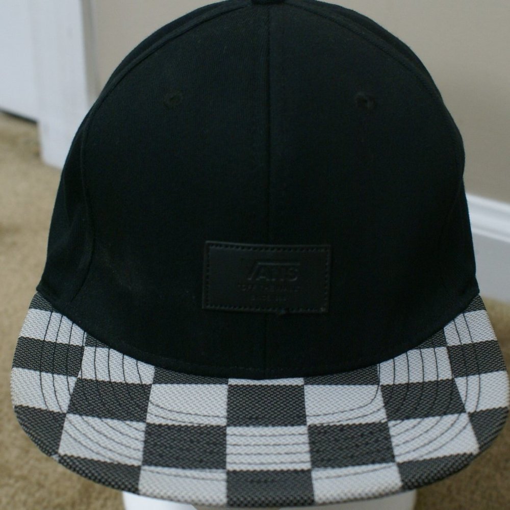 VANS of the Wall Hat Cap Black White OSFM Snapback Adjustable Teens Adults